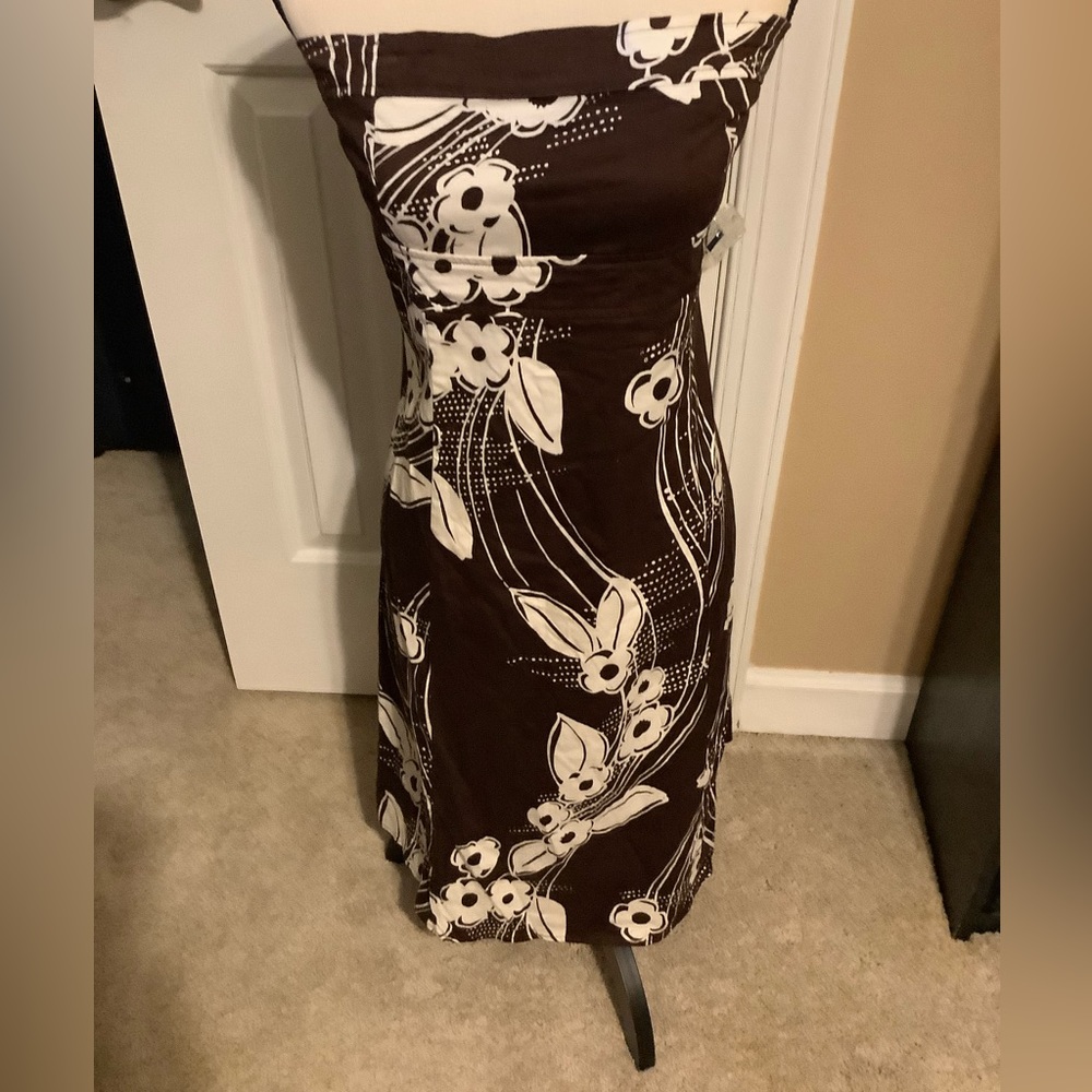 B. Smart Brown and white strapless dress